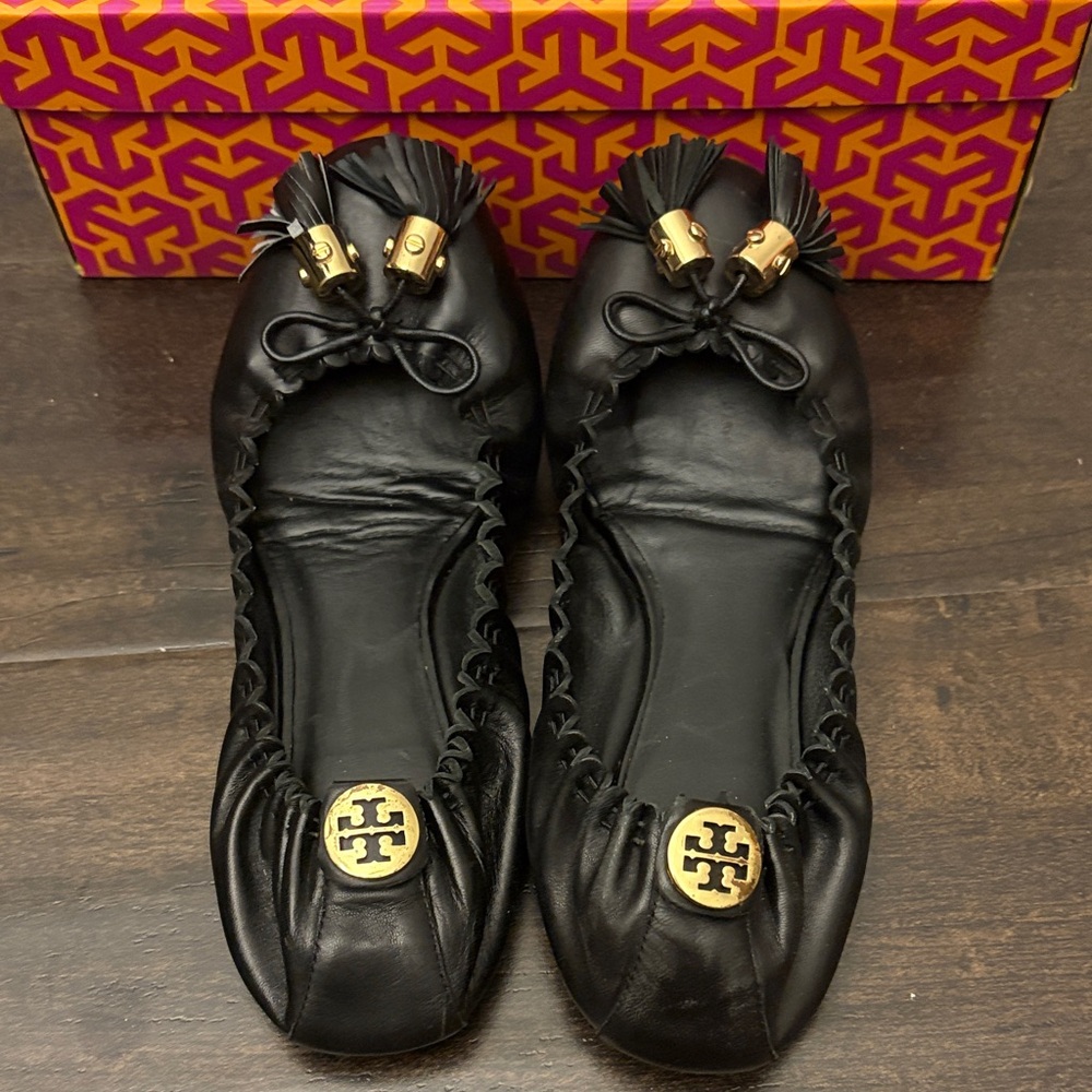 Tory Burch Black Leather Tassel Logo Ballet Flats